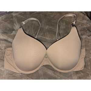 Victoria's Secret T-Shirt Push Up Bra 34B